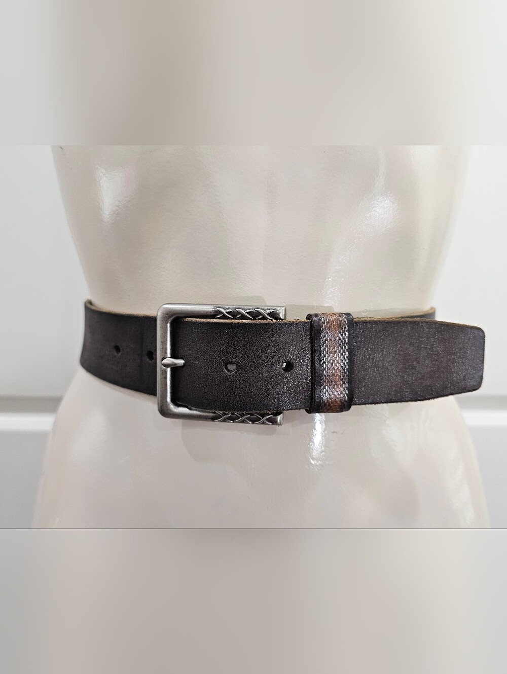 JOHN VARVATOS USA Men Dark Brown Distressed Leather 1.5" Wide Belt 38/95